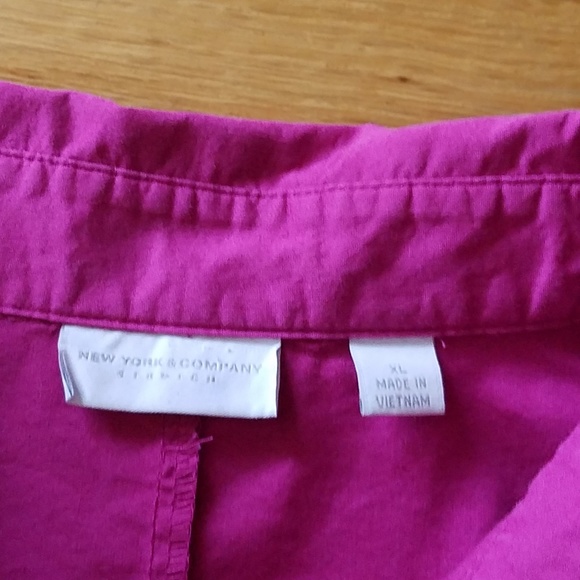 🚨3/$15🚨 New York & Company Fuchsia Ruched Button Down Blouse Top- XL(see desc) - Picture 8 of 8